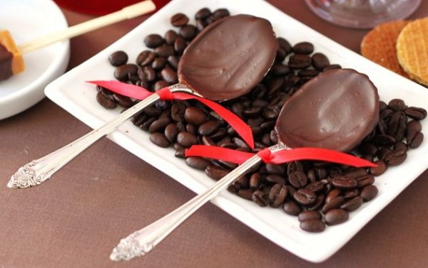 source: celebrationsathomeblog.com